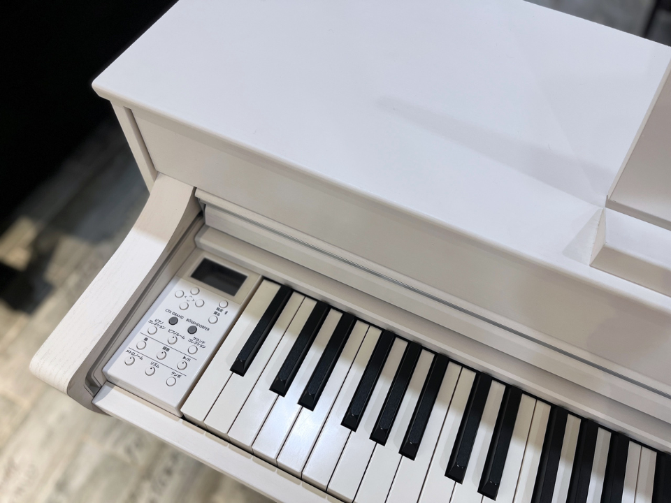 YAMAHA SCLP-7450 WH (USED) - Ảnh thực tế 3